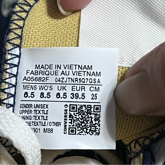 Converse CTAS Hi Top Clubhouse Sneakers M6.5 W8.5 Obsidian Blue/Trailhead Gold - Picture 10 of 12